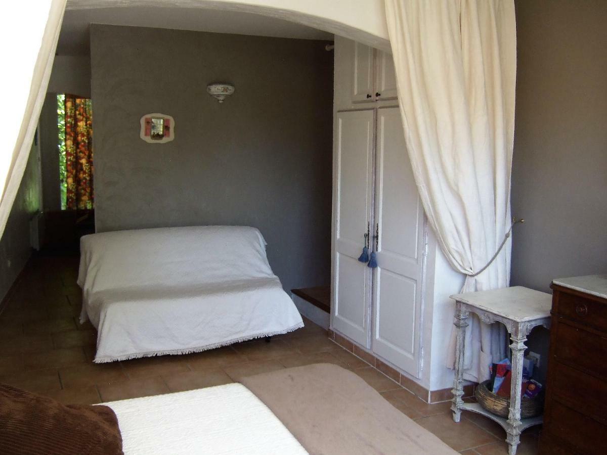 Au Vallon Rouge Saint-Paul-de-Vence Dış mekan fotoğraf